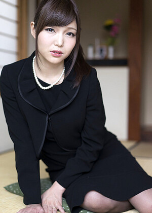 Shino Aoi