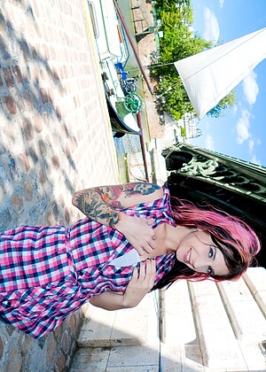 Joannaangel Model